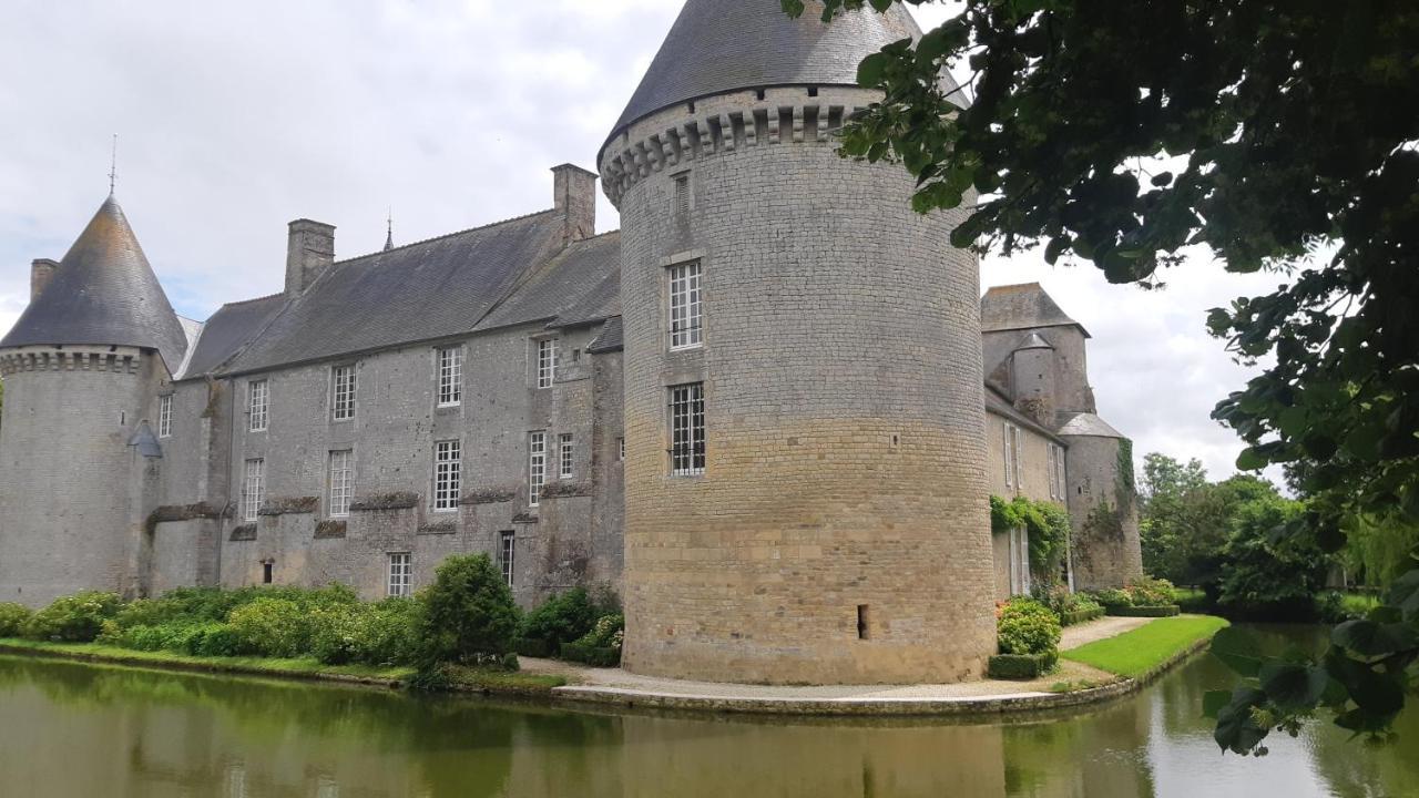 Chambre D'Hote-Appart Hotel Le Jardin Lison Exterior foto